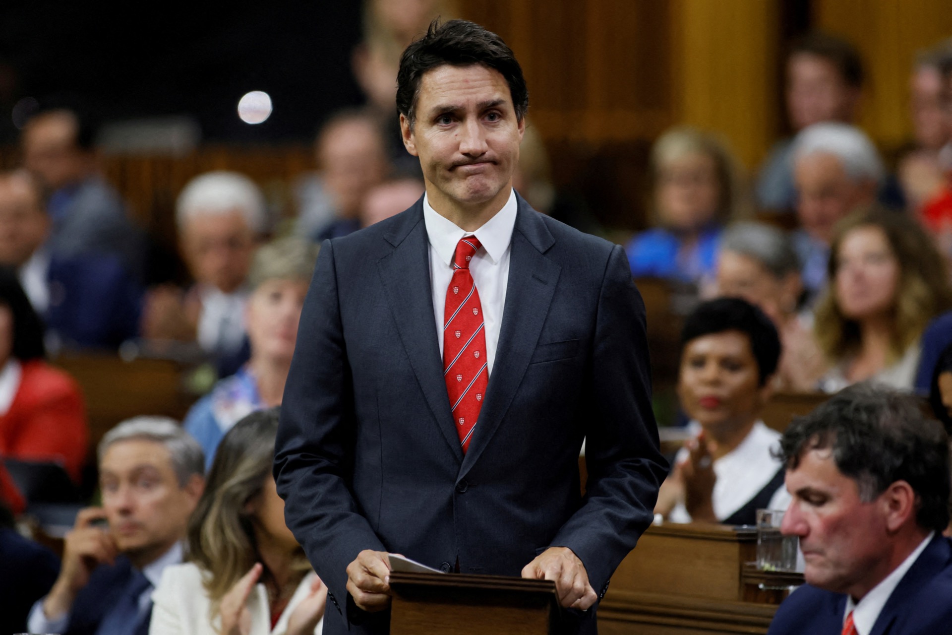Fotografía de Trudeau en el parlamento de Canadá.